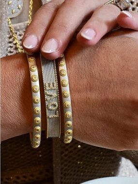 Freida Rothman 925 silver and gold studded eternity oval hinge bangle